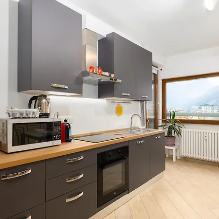 Apartment 1min From Bernina Express - Mountain View - Ac - Wifi