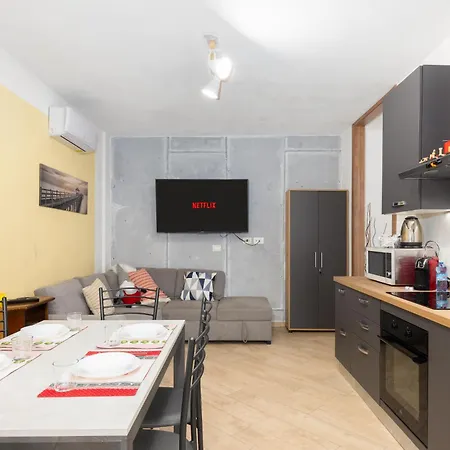 Apartment 1min From Bernina Express - Mountain View - Ac - Wifi